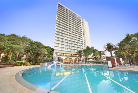 RACV Royal Pines Resort Gold Coast - Hervey Bay Accommodation 14