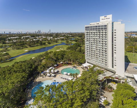 RACV Royal Pines Resort Gold Coast - Hervey Bay Accommodation 0