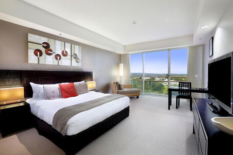 RACV Royal Pines Resort Gold Coast - Hervey Bay Accommodation 4