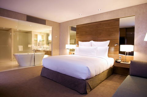 Hilton Brisbane - Hervey Bay Accommodation 7