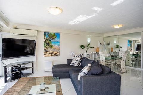 Gemini Court Holiday Apartments - Tourism Hervey Bay 5