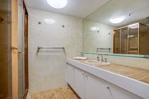Gemini Court Holiday Apartments - Tourism Hervey Bay 8