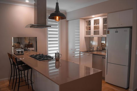 La Casita Banca - Luxury Holiday Home - Hervey Bay Accommodation 13