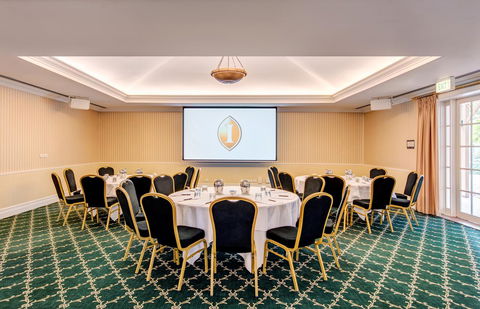 InterContinental Sanctuary Cove Resort, An IHG Hotel - Hervey Bay Accommodation 10