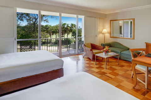 InterContinental Sanctuary Cove Resort, An IHG Hotel - Hervey Bay Accommodation 25