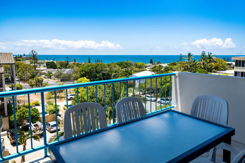 Burgess @ Kings Beach Apartments - Hervey Bay Accommodation 25