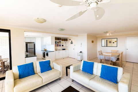 Burgess @ Kings Beach Apartments - Hervey Bay Accommodation 1