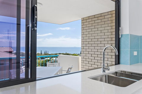 Burgess @ Kings Beach Apartments - Hervey Bay Accommodation 44