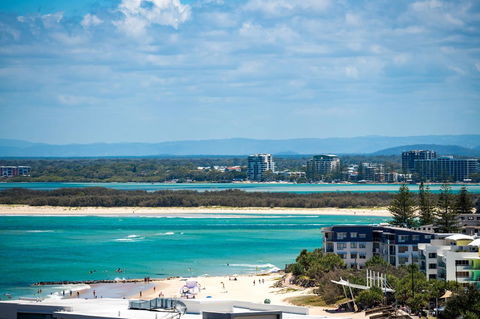 Burgess @ Kings Beach Apartments - Hervey Bay Accommodation 22
