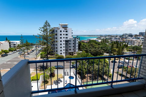 Burgess @ Kings Beach Apartments - Hervey Bay Accommodation 24