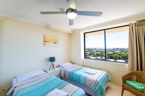Burgess @ Kings Beach Apartments - Hervey Bay Accommodation 4