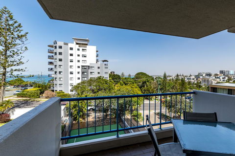 Burgess @ Kings Beach Apartments - Hervey Bay Accommodation 35