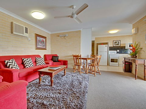 Murray Street Apartments - Hervey Bay Accommodation 11