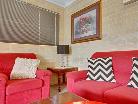 Murray Street Apartments - Hervey Bay Accommodation 0