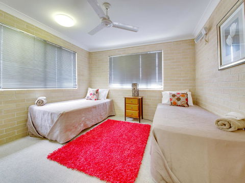 Murray Street Apartments - Hervey Bay Accommodation 7