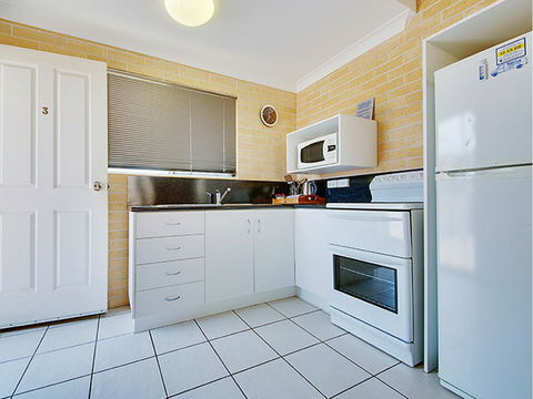 Murray Street Apartments - Hervey Bay Accommodation 17