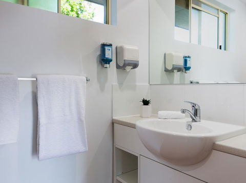 Anchor Motel Noosa - Tourism Hervey Bay 6