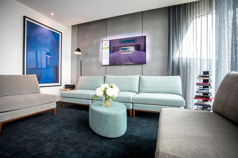 Eatons Hill Hotel - Hervey Bay Accommodation 32