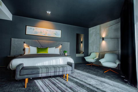Eatons Hill Hotel - Hervey Bay Accommodation 19