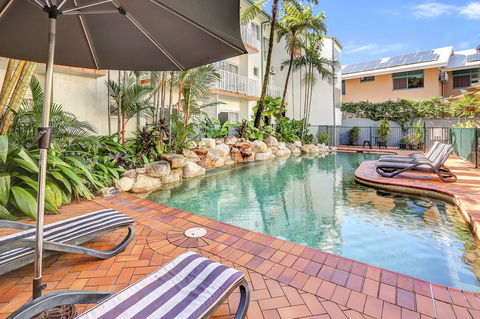 Coral Tree Inn - Hervey Bay Accommodation 2