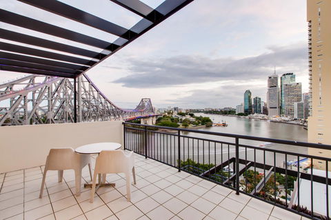Oakwood Hotel & Apartments Brisbane - Tourism Hervey Bay 1