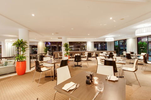 Oakwood Hotel & Apartments Brisbane - Tourism Hervey Bay 7