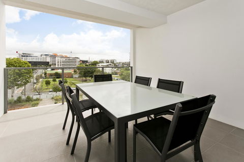 Arise Princess Regent Apartments - Tourism Hervey Bay 2