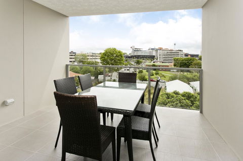 Arise Princess Regent Apartments - Tourism Hervey Bay 10