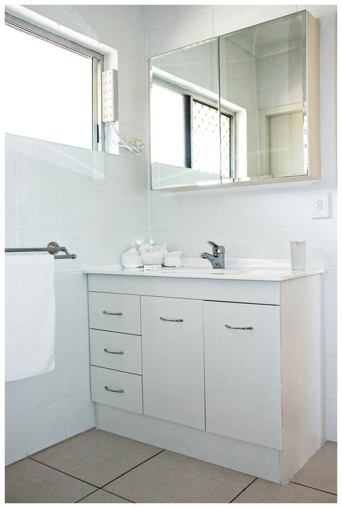 Clifton Sands Holiday Units - Tourism Hervey Bay 27