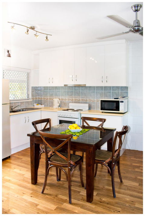 Clifton Sands Holiday Units - Tourism Hervey Bay 25