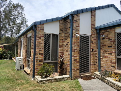 Waterfront Theme Park Getaway - Hervey Bay Accommodation 13