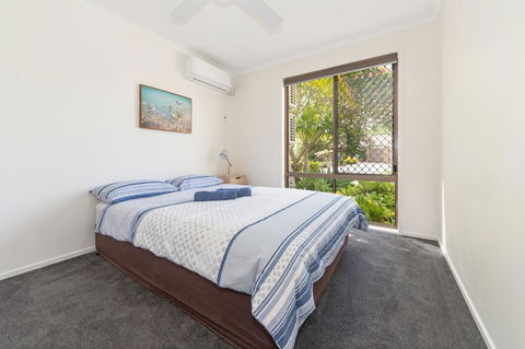 Waterfront Theme Park Getaway - Hervey Bay Accommodation 9