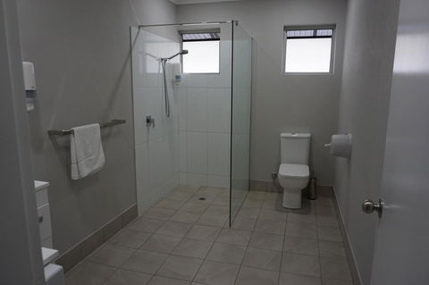 YAL Cairns - A Motel That Makes A Difference - Hervey Bay Accommodation 2