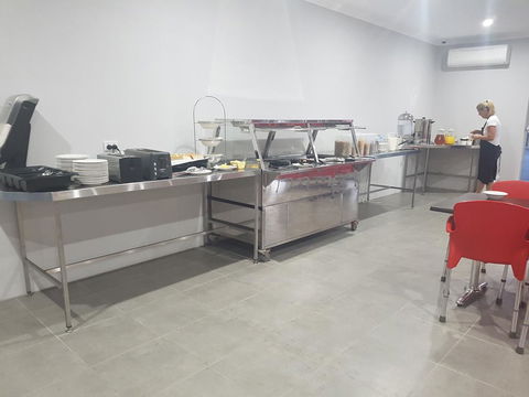 YAL Cairns - A Motel That Makes A Difference - Hervey Bay Accommodation 11