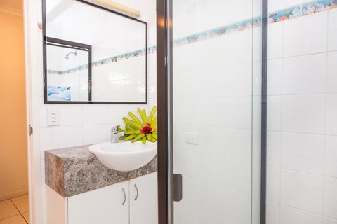 Cylinder Beach Mooloomba Unit 3 - Hervey Bay Accommodation 11