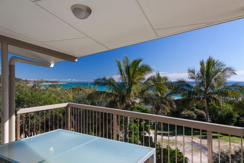 Cylinder Beach Mooloomba Unit 3 - Hervey Bay Accommodation 0