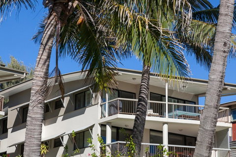 Cylinder Beach Mooloomba Unit 3 - Hervey Bay Accommodation 14