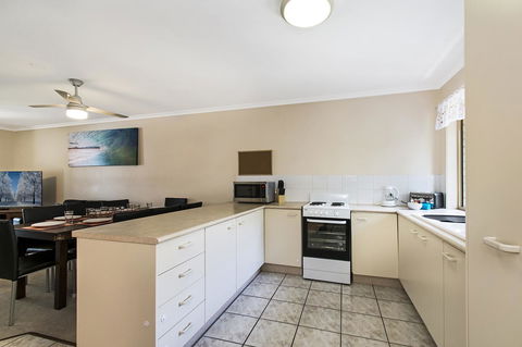 Growder Court 3 - Coolum Beach QLD - Tourism Hervey Bay 31