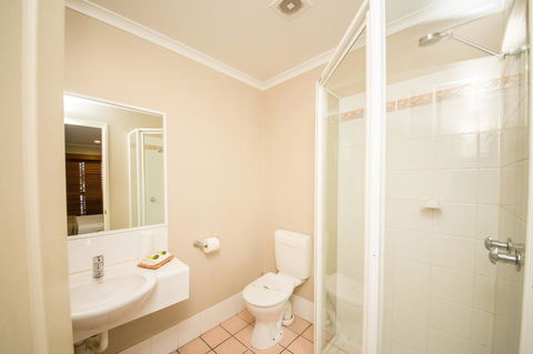 Cosmopolitan Motel & Serviced Apartments - Hervey Bay Accommodation 21