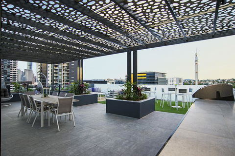 Arise Harmony Apartments - Tourism Hervey Bay 2