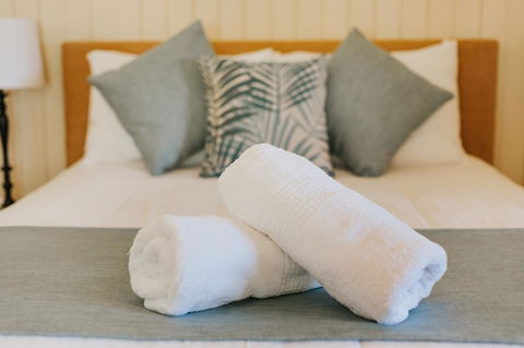 Apple Blossom Cottages - Tourism Hervey Bay 12