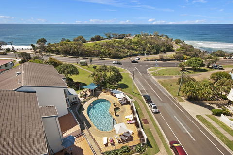 Pandanus Coolum Beach - Hervey Bay Accommodation 0