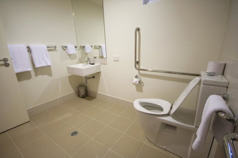 Domain Serviced Apartments - Hervey Bay Accommodation 14