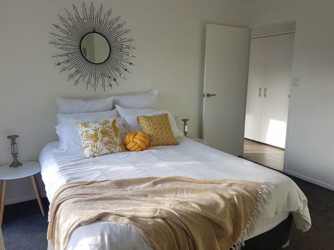 Beautiful Home- Walk To Beach-Short Drive To Noosa - Hervey Bay Accommodation 4