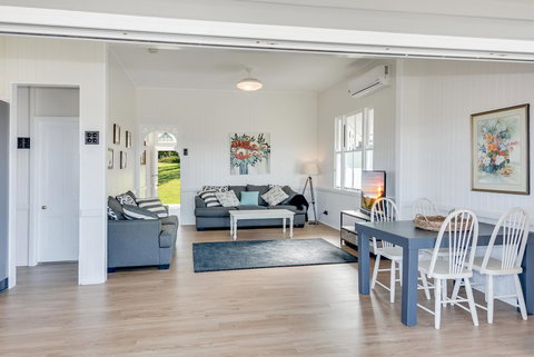 Cloud Hill - Tourism Hervey Bay 2