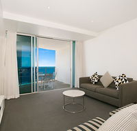 Number 1 H Luxury Residence - Netflix WiFi  More - Tourism Hervey Bay