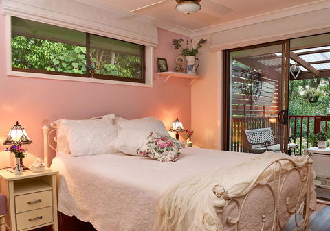 Manitzky Magic -B&B Home With Heart - Hervey Bay Accommodation 0