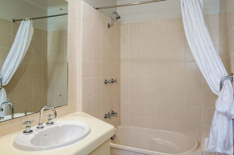 Cairns Colonial Club Resort - Hervey Bay Accommodation 31