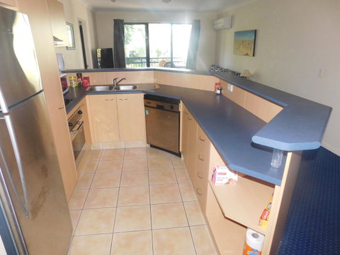 Superior Apartment In A Unique Resort - Hervey Bay Accommodation 7