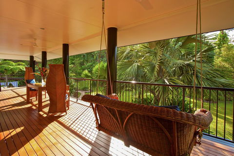 Misty Mountains Rainforest Retreat - Hervey Bay Accommodation 34